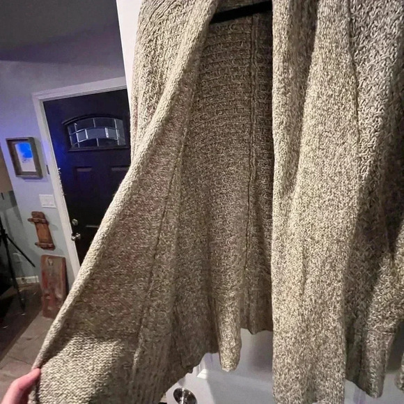 Angel of the North Oversized Sweater Cardigan - Medium - Picture 2 of 8